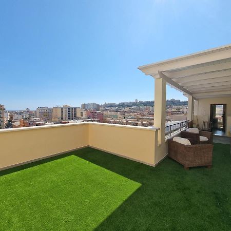 Attico Panoramico Cagliari Leilighet Eksteriør bilde
