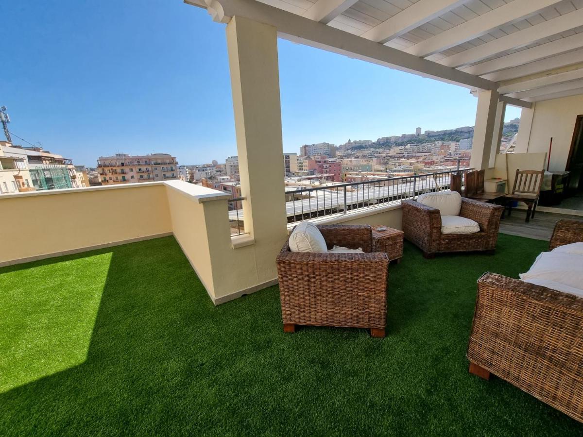 Attico Panoramico Cagliari Leilighet Eksteriør bilde